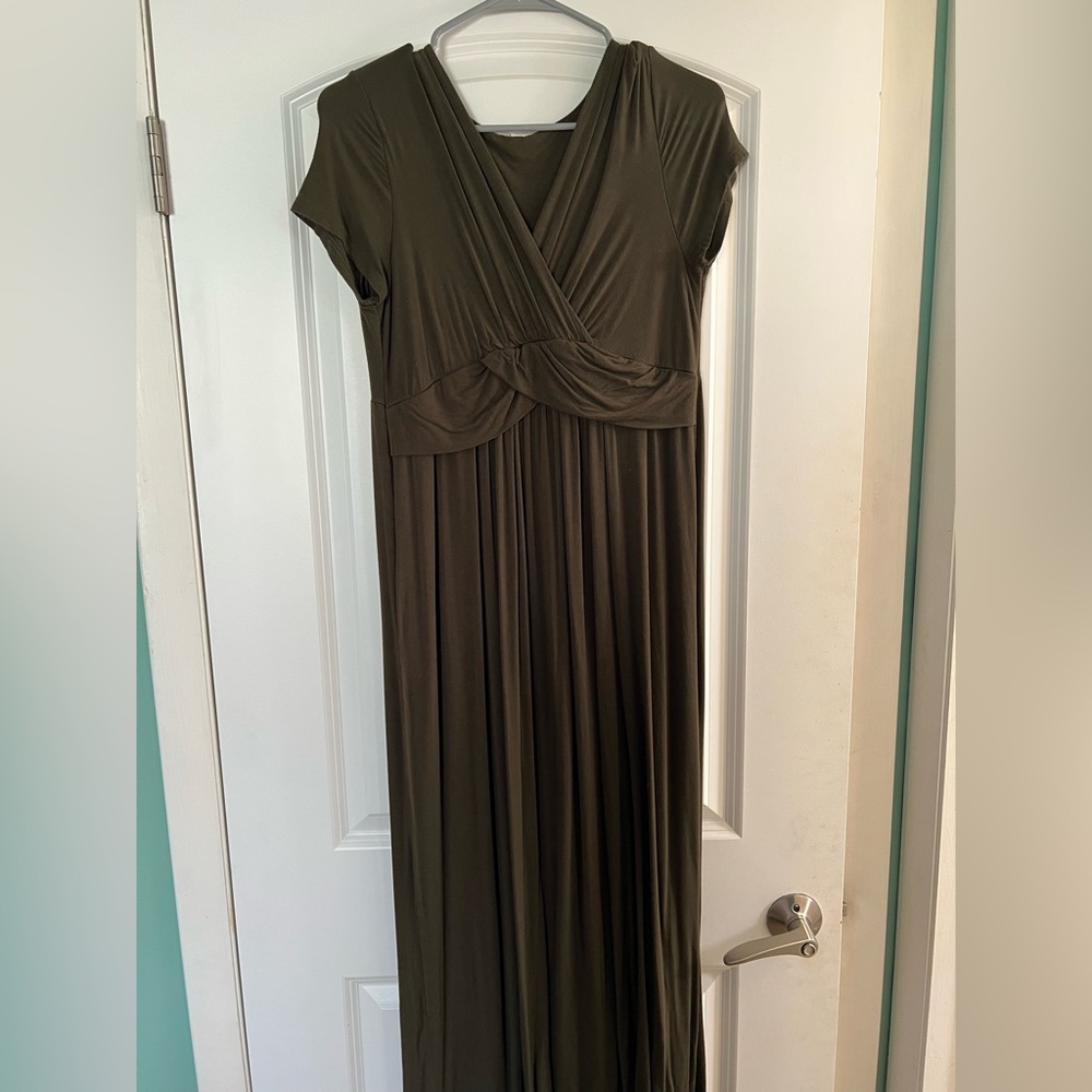 Pink blush Maternity Nursing Maxi Dress Hunter Green